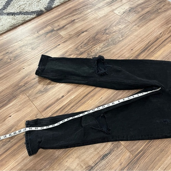 Abercrombie & Fitch Curve Love Ultra High Rise 90s Straight Jean - Picture 9 of 10